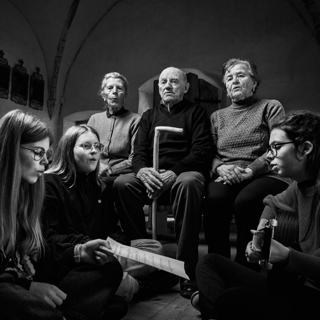 Wie können junge Menschen für den Gesang im Kirchenchor begeistert werden? WOHIN - Die letzten Töne